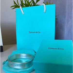 •  Authentic Tiffany Square Sterling Silver Bangle